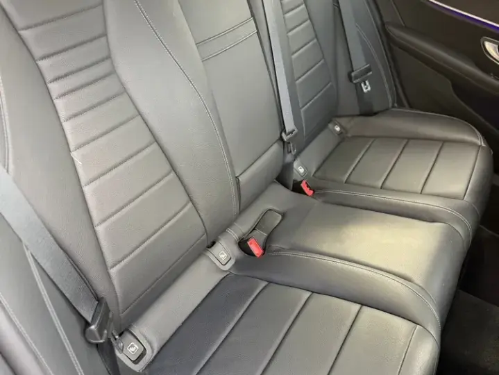 Mercedes-Benz E W213 200 9G-TRONIC