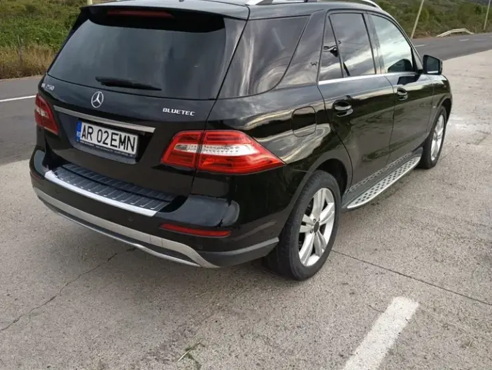 Mercedes-Benz ML 250 BlueTEC 4MATIC 7G-TRONIC
