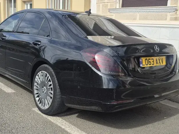 Mercedes-Benz S
