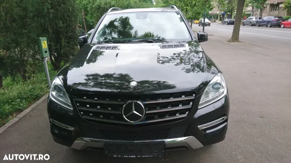 Mercedes-Benz ML 250 BlueTEC 4MATIC 7G-TRONIC — imagine 3