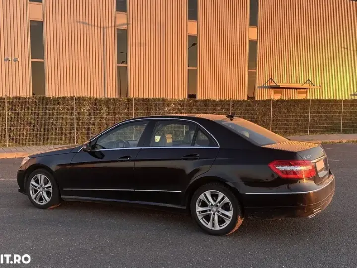 Mercedes-Benz E W212 300 BLUETEC HYBRID 7G-TRONIC Avantgarde