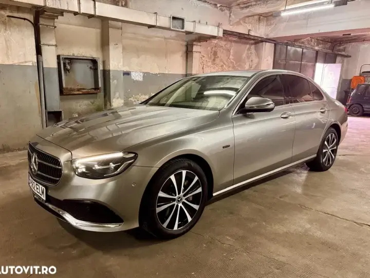 Mercedes-Benz E W213 300 Aut.