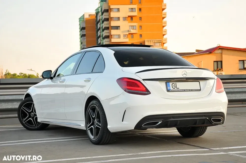 Mercedes-Benz C W205 300 d 4Matic 9G-TRONIC — imagine 5