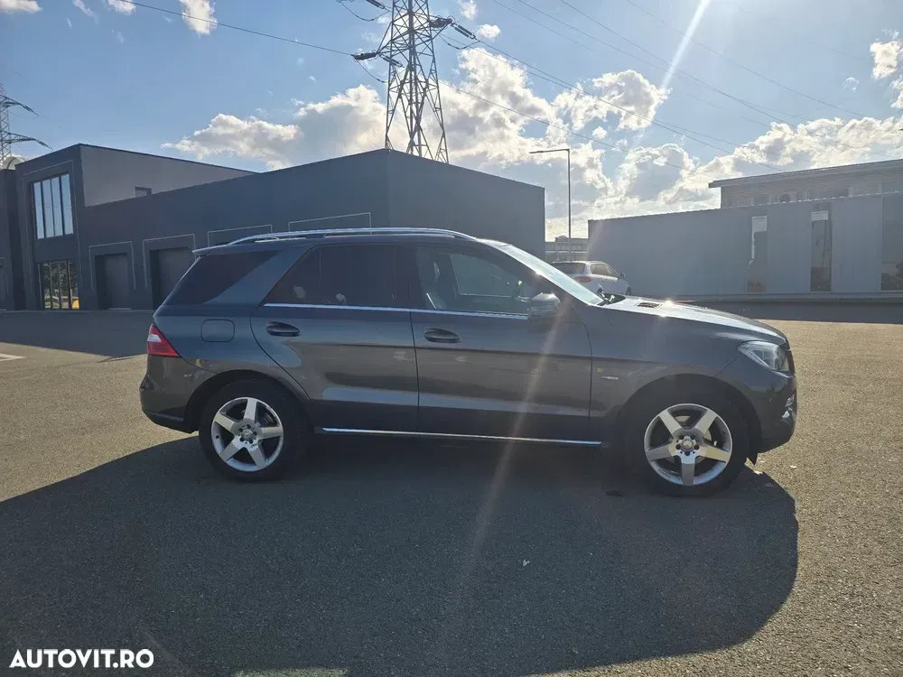 Mercedes-Benz ML W166 350 BlueTEC 4MATIC 7G-TRONIC — imagine 3