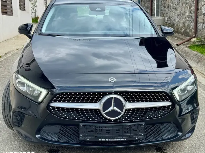 Mercedes-Benz A 180
