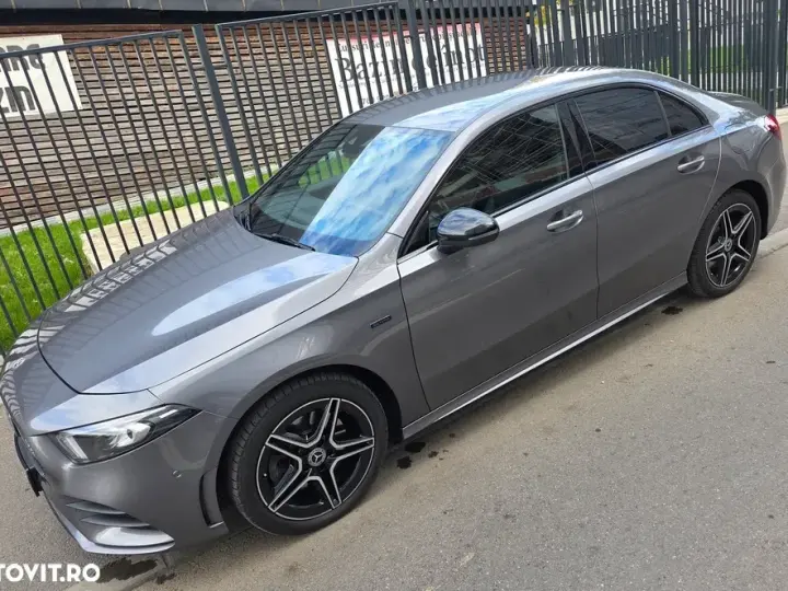 Mercedes-Benz A 250 W177/V177 e Sedan 8G-DCT AMG Line