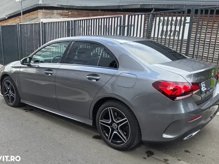 Mercedes-Benz A 250 W177/V177 e Sedan 8G-DCT AMG Line