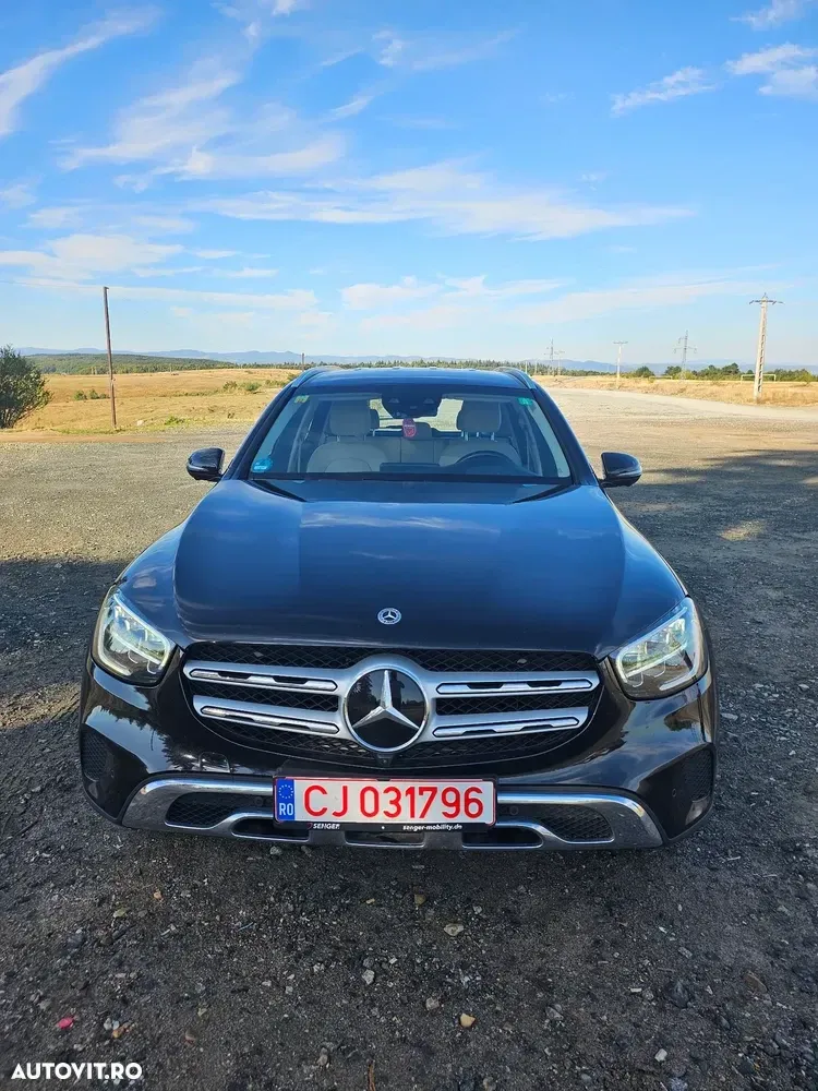 Mercedes-Benz GLC 300 d 4MATIC — imagine 2