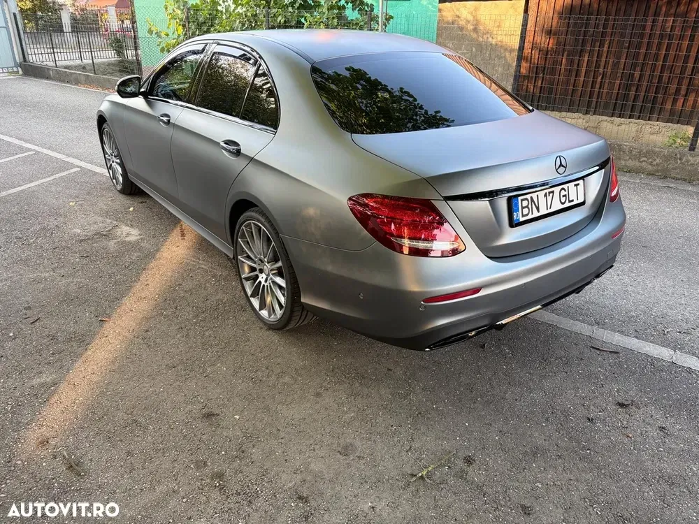 Mercedes-Benz E 220 d 4MATIC Aut. — imagine 3