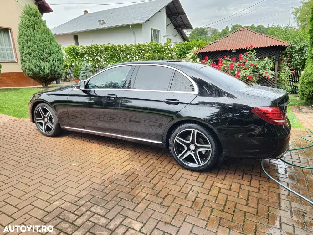 Mercedes-Benz E W213 220 d 9G-TRONIC — imagine 4