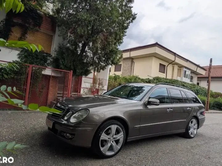Mercedes-Benz E W211