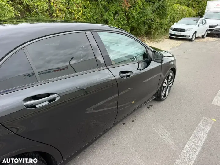 Mercedes-Benz A 180 W176