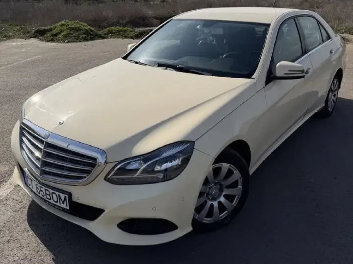 Mercedes-Benz E W212 200 CDI DPF BlueEFFICIENCY Automatik Elegance