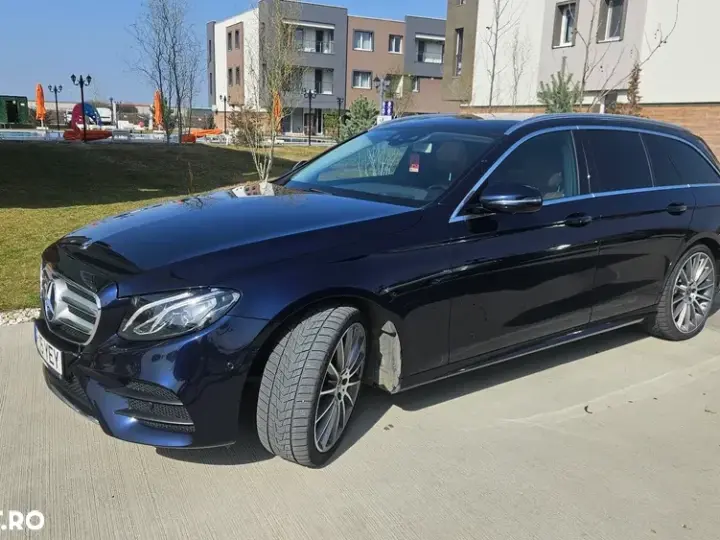 Mercedes-Benz E W213 220 d 9G-TRONIC AMG Line