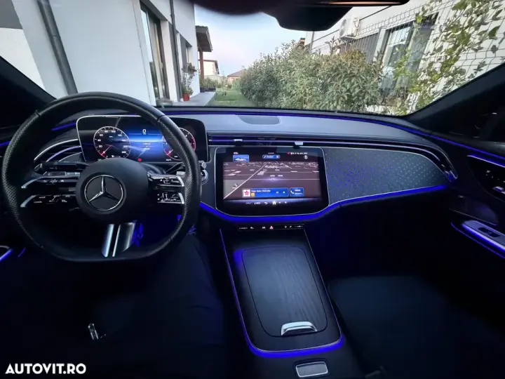 Mercedes-Benz E W214 220 d 4MATIC MHEV
