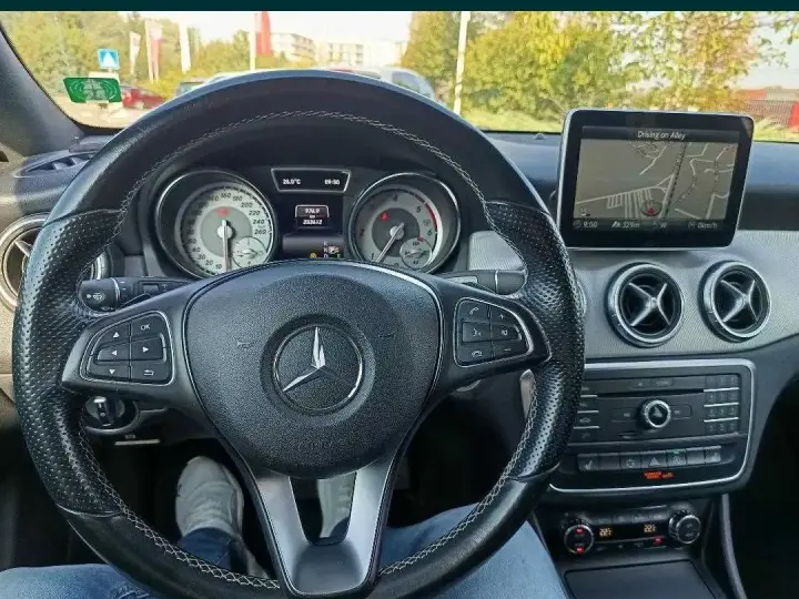 Mercedes-Benz CLA 200 C117 d Shooting Brake 7G-DCT