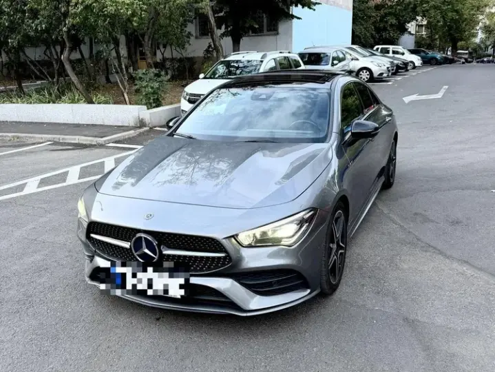 Mercedes-Benz CLA 180 C118 d Shooting Brake 7G-DCT