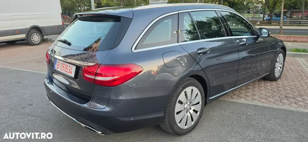 Mercedes-Benz C — imagine 3