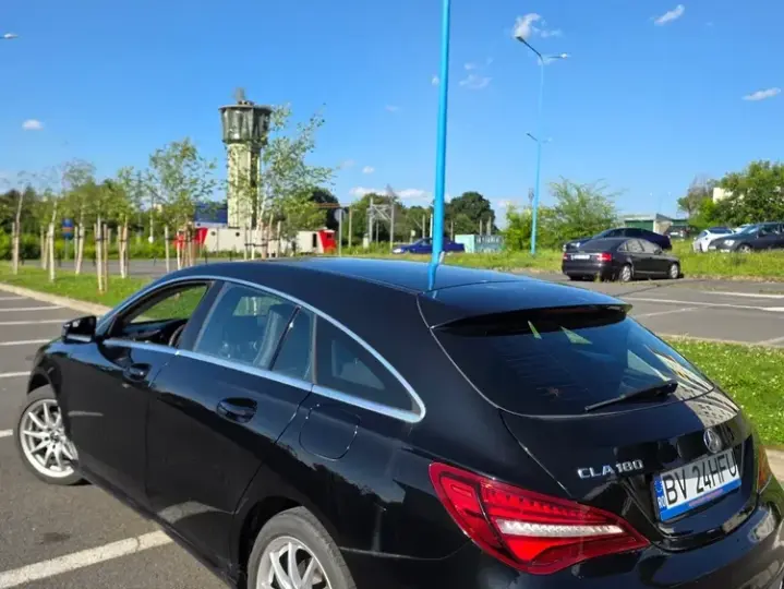 Mercedes-Benz CLA 180