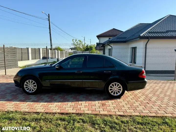 Mercedes-Benz E W211