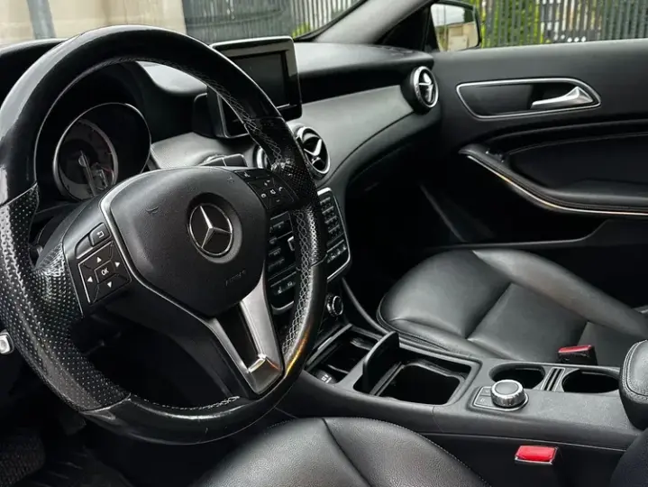 Mercedes-Benz GLA X156