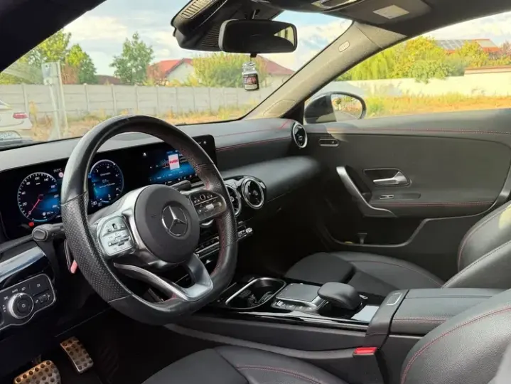 Mercedes-Benz CLA 220 C118 4MATIC Coupe