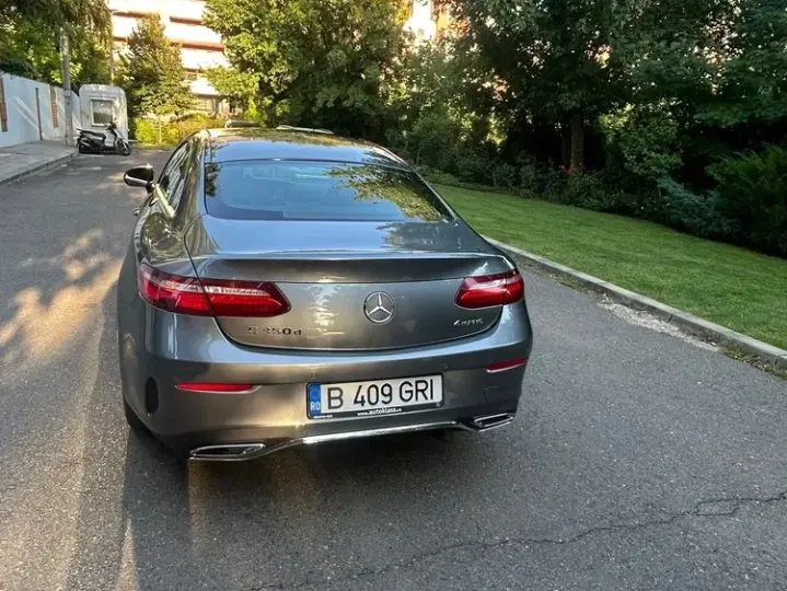 Mercedes-Benz E