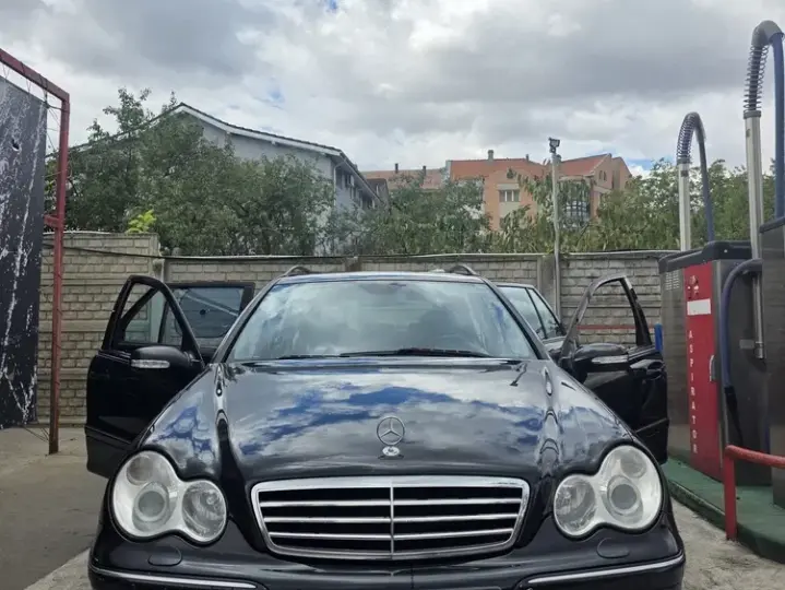 Mercedes-Benz C W203 230 Estate Kompressor Avantgarde