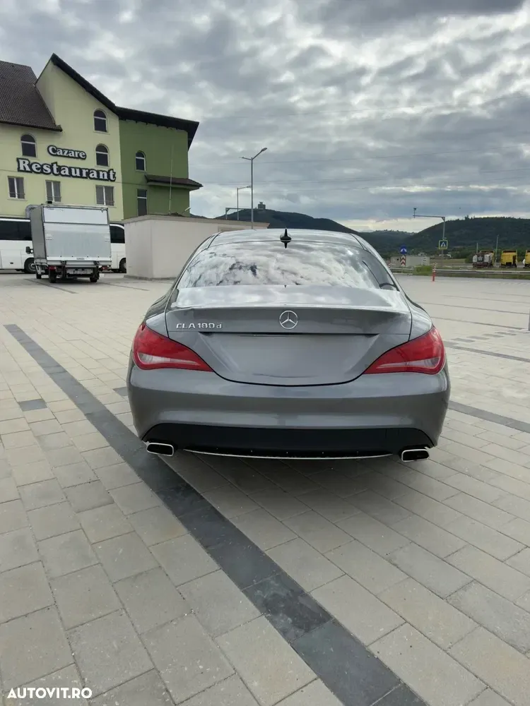 Mercedes-Benz CLA 180 — imagine 4