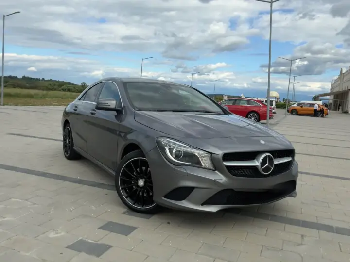 Mercedes-Benz CLA 180