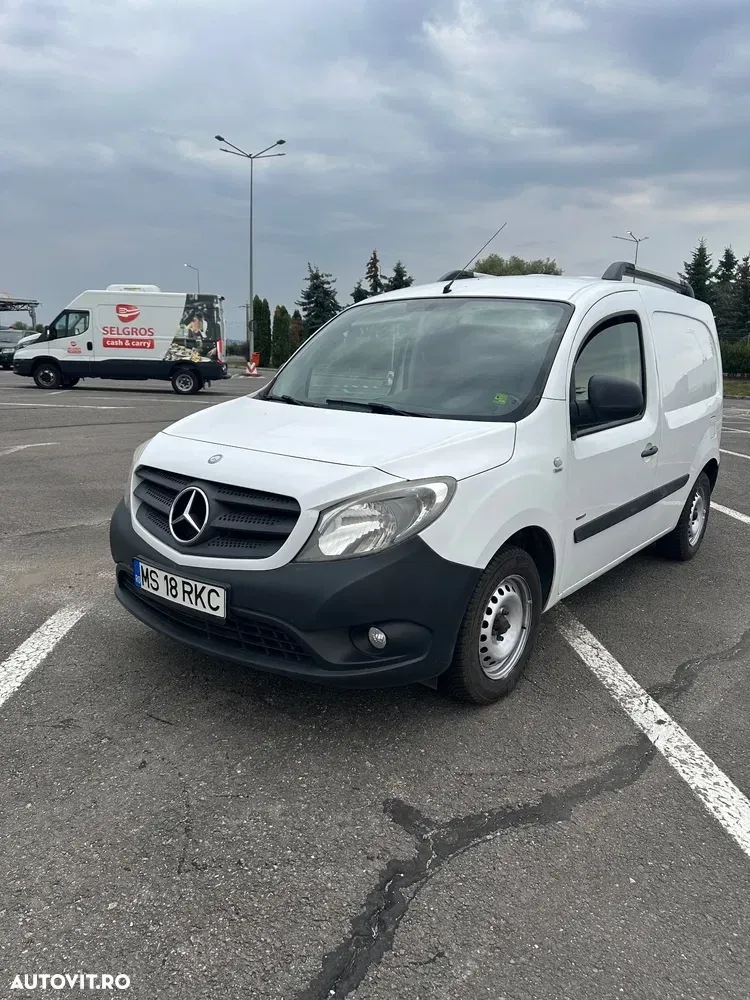 Mercedes-Benz Citan Lung Combi — imagine 6