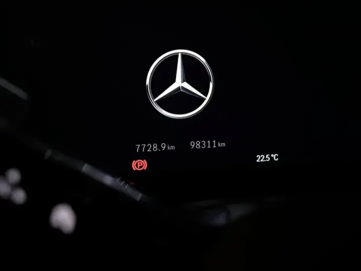 Mercedes-Benz C W206 300 MHEV