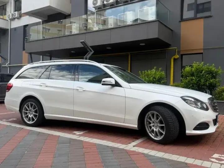 Mercedes-Benz E W212 220 CDI