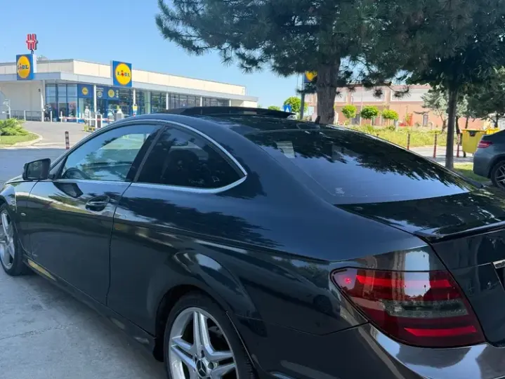 Mercedes-Benz C W204 220 CDI DPF 7G-TRONIC