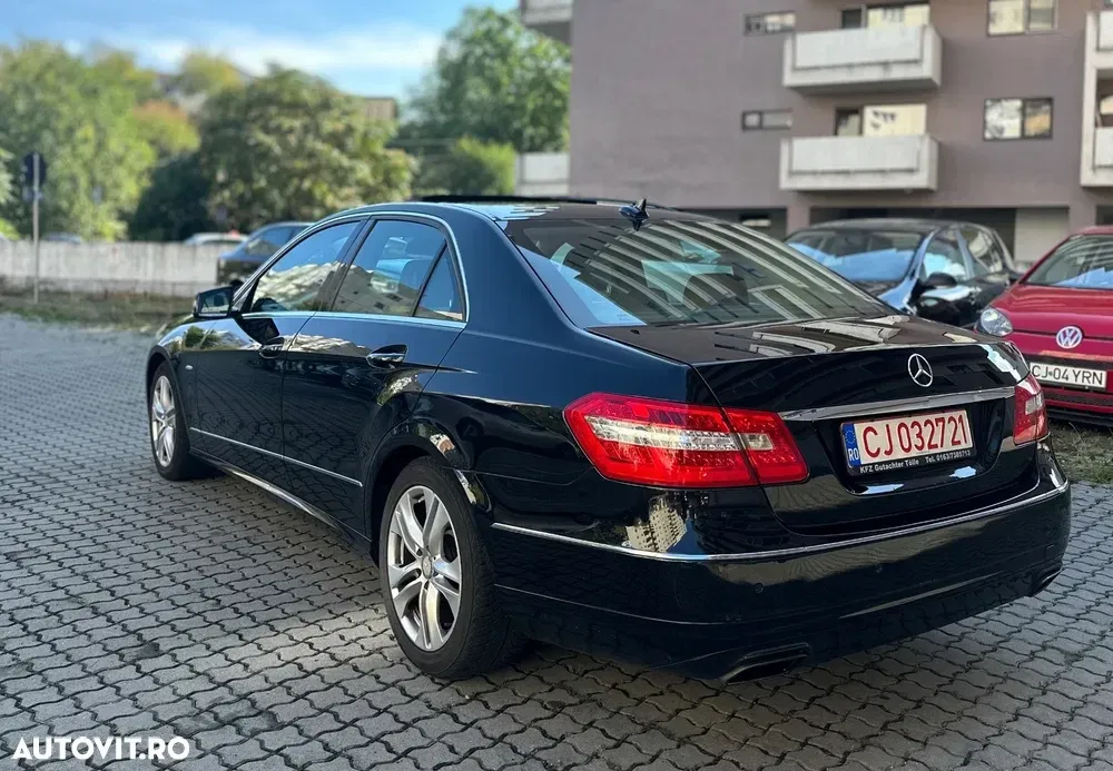 Mercedes-Benz E W212 220 CDI BlueEfficiency Aut. — imagine 4