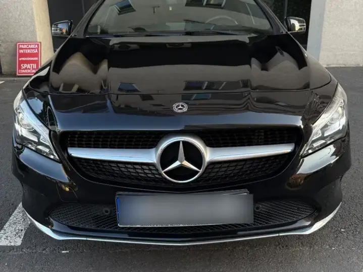 Mercedes-Benz CLA 180 C117