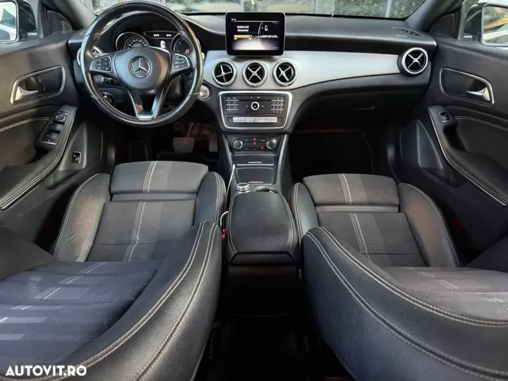 Mercedes-Benz CLA 180 C117