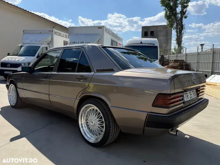 Mercedes-Benz 190