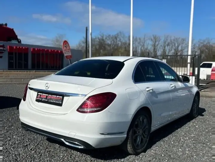 Mercedes-Benz C 180 d 7G-TRONIC