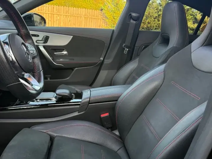 Mercedes-Benz CLA 200 C118 4MATIC 8G-DCT AMG Line