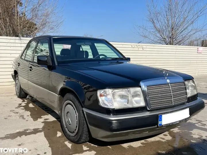 Mercedes-Benz W124