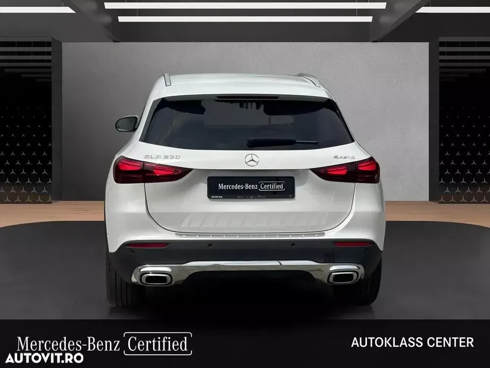 Mercedes-Benz GLA 220 4MATIC MHEV — imagine 4