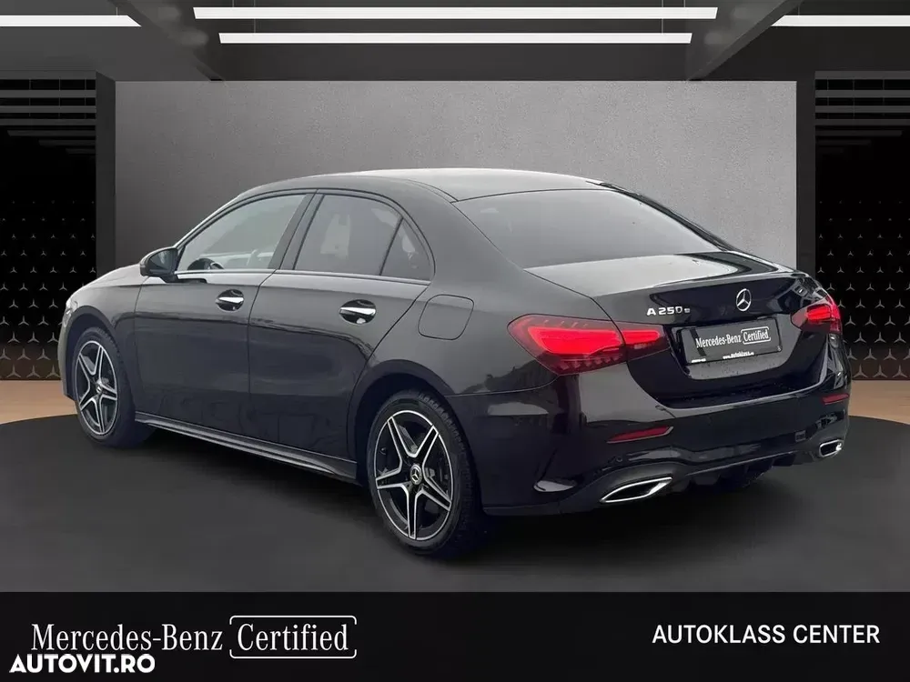 Mercedes-Benz A 250 e Sedan Aut. — imagine 3