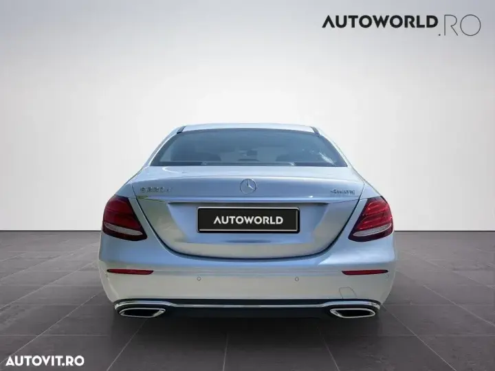 Mercedes-Benz E W213 220 d 4MATIC Aut.