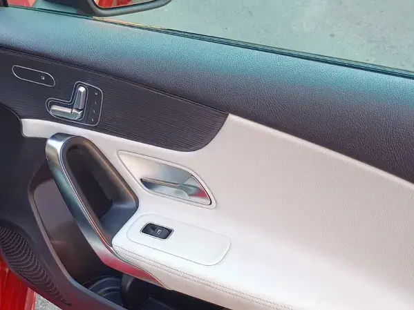Mercedes-Benz A 180 W177/V177