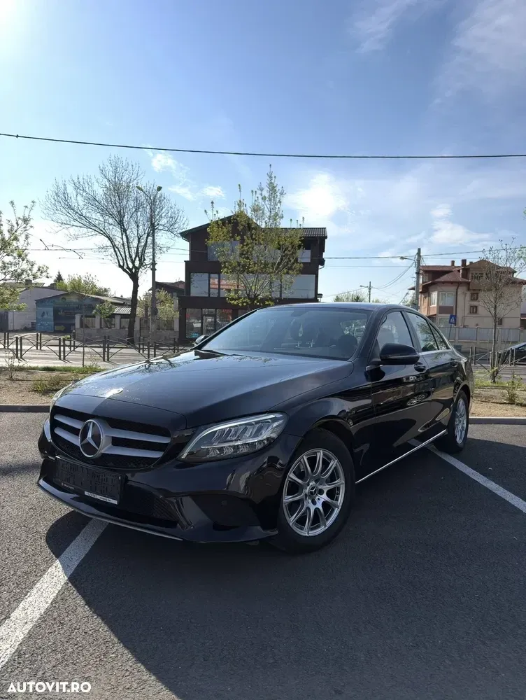 Mercedes-Benz C — imagine 2