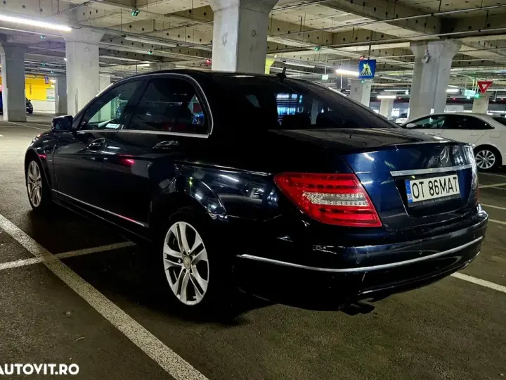 Mercedes-Benz C W204 180 BlueEFFICIENCY 7G-TRONIC
