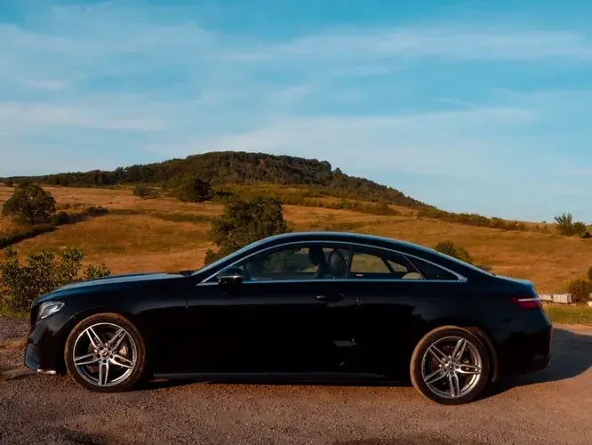 Mercedes-Benz E W213 200