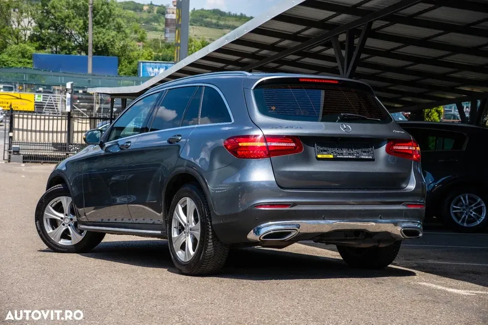Mercedes-Benz GLC 250 d 4MATIC — imagine 4
