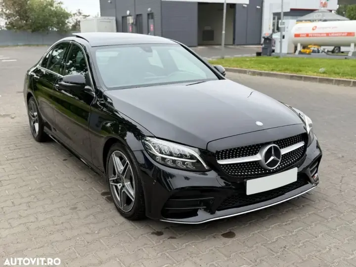 Mercedes-Benz C 220 d 9G-TRONIC AMG Line